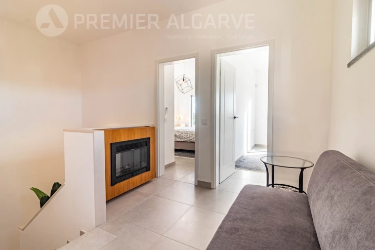 Moradia T5 para Venda em Quarteira Foto 35