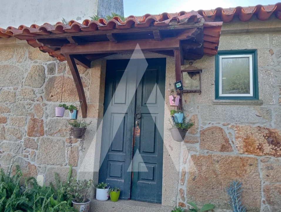 Quinta T6 para Venda em Correlhã Foto 4