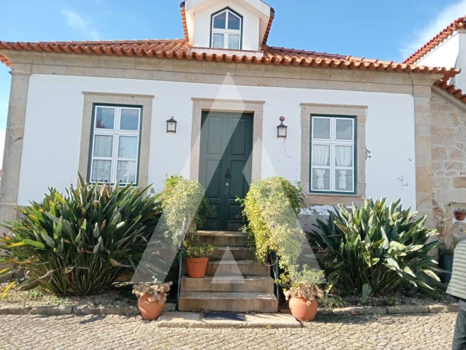 Quinta T6 para Venda em Correlhã Foto 1