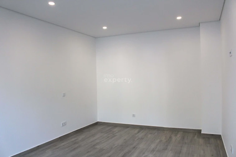 Moradia T4 para Venda em Tavira (Santa Maria e Santiago) Foto 7