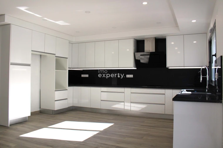 Moradia T4 para Venda em Tavira (Santa Maria e Santiago) Foto 1