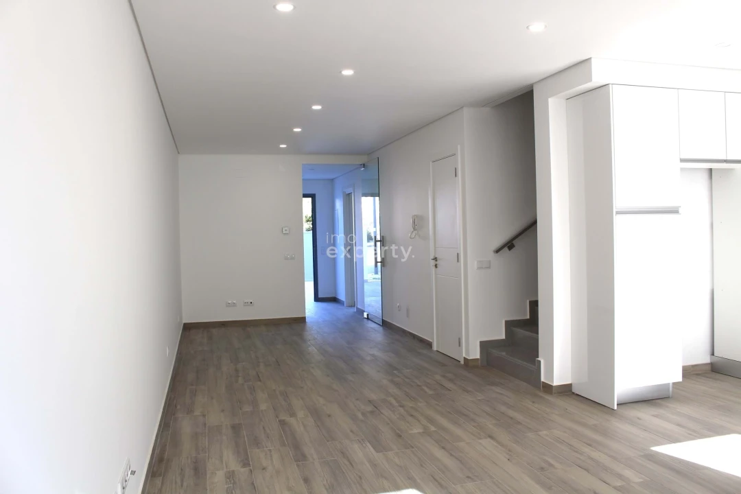 Moradia T4 para Venda em Tavira (Santa Maria e Santiago) Foto 5