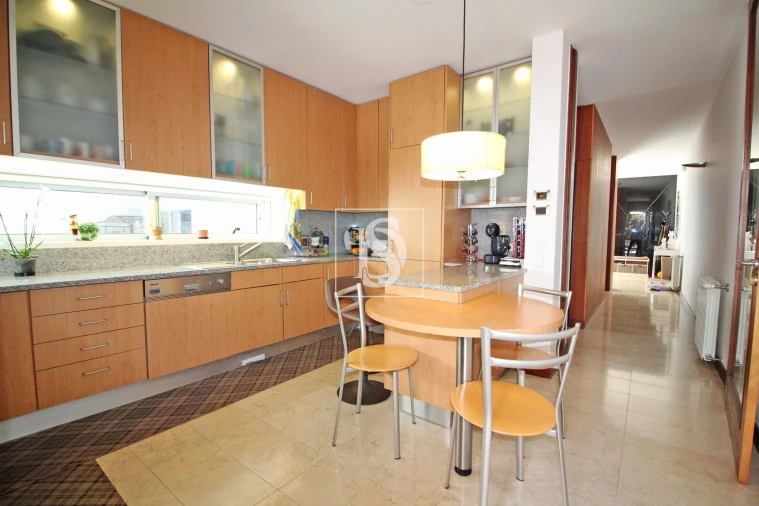 Moradia T4 para Venda em Nogueiró e Tenões Foto 8