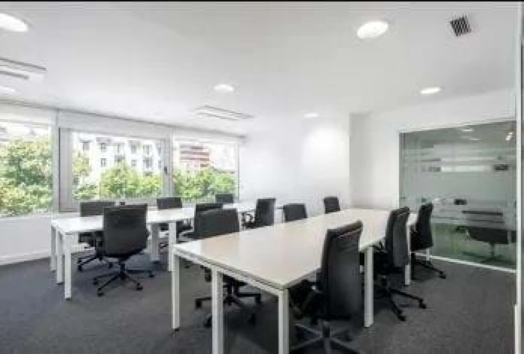 Escritório para Arrendamento em Avenidas Novas Foto 10