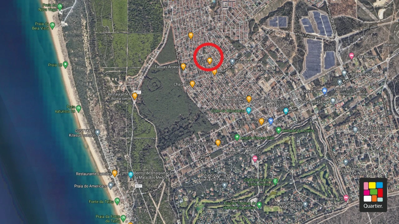 Moradia T4 para Venda em Charneca de Caparica e Sobreda Foto 21