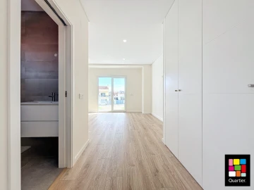 Moradia T4 para Venda em Fernao Ferro