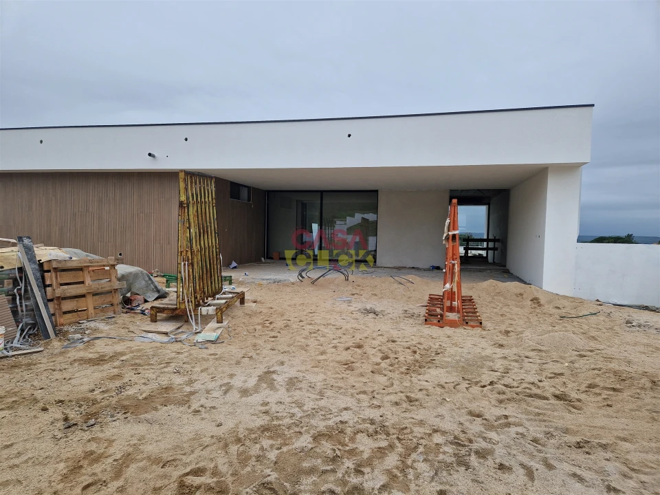 Moradia T5 para Venda em Montalvo Foto 5