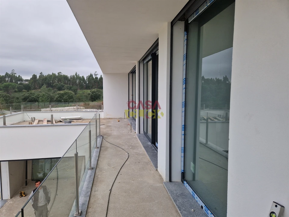 Moradia T5 para Venda em Montalvo Foto 3