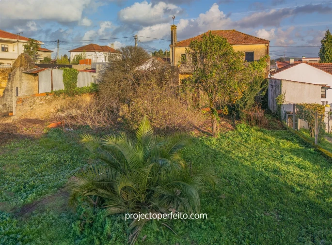 Moradia T8 para Venda em Paços de Brandão Foto 12