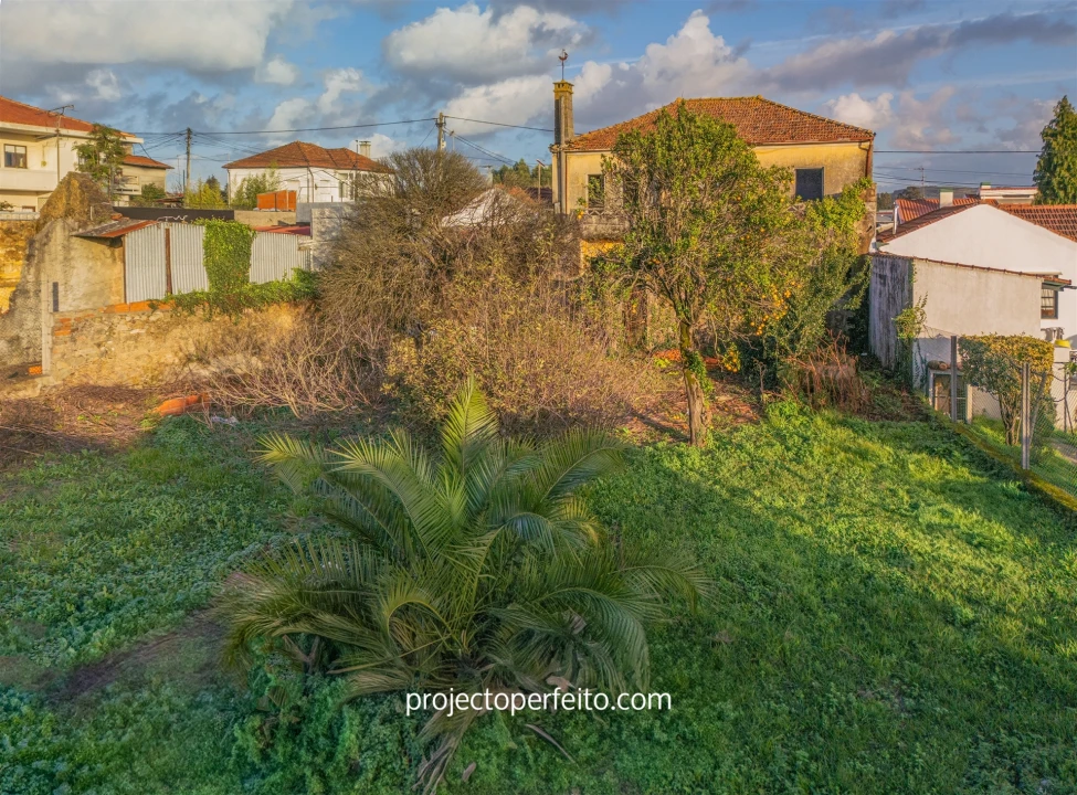 Moradia T8 para Venda em Paços de Brandão Foto 12