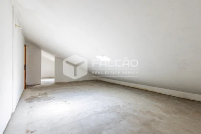Apartamento T4 para Venda em Marvila, Ribeira Santarém, São Salvador, São Nicolau