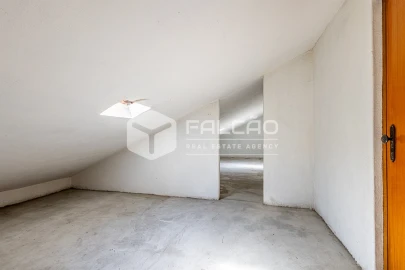 Apartamento T4 para Venda em Marvila, Ribeira Santarém, São Salvador, São Nicolau
