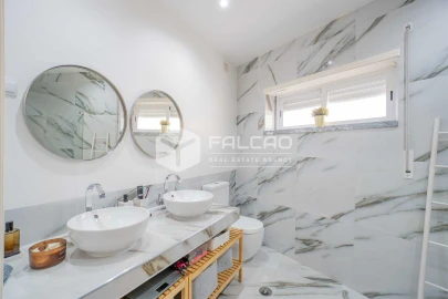 Apartamento T4 para Venda em Marvila, Ribeira Santarém, São Salvador, São Nicolau