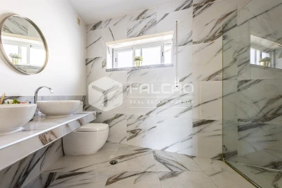 Apartamento T4 para Venda em Marvila, Ribeira Santarém, São Salvador, São Nicolau