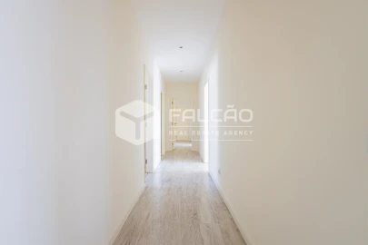 Apartamento T4 para Venda em Marvila, Ribeira Santarém, São Salvador, São Nicolau
