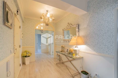 Apartamento T4 para Venda em Marvila, Ribeira Santarém, São Salvador, São Nicolau