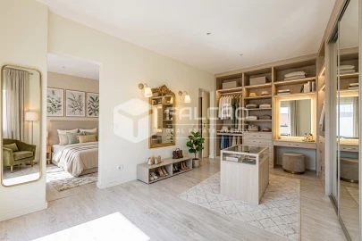 Apartamento T4 para Venda em Marvila, Ribeira Santarém, São Salvador, São Nicolau