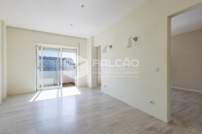 Apartamento T4 para Venda em Marvila, Ribeira Santarém, São Salvador, São Nicolau