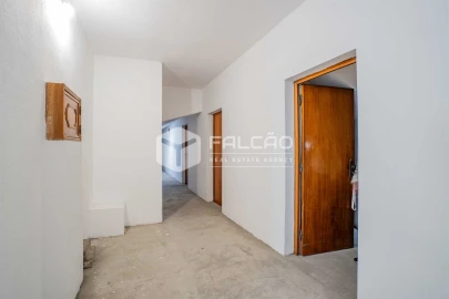 Apartamento T4 para Venda em Marvila, Ribeira Santarém, São Salvador, São Nicolau