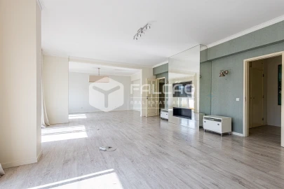 Apartamento T4 para Venda em Marvila, Ribeira Santarém, São Salvador, São Nicolau