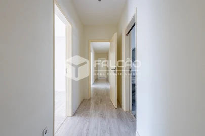 Apartamento T4 para Venda em Marvila, Ribeira Santarém, São Salvador, São Nicolau