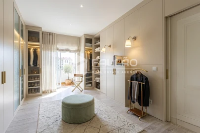 Apartamento T4 para Venda em Marvila, Ribeira Santarém, São Salvador, São Nicolau