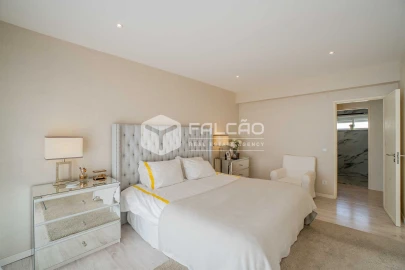 Apartamento T4 para Venda em Marvila, Ribeira Santarém, São Salvador, São Nicolau
