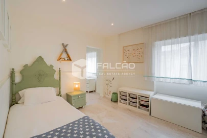 Apartamento T4 para Venda em Marvila, Ribeira Santarém, São Salvador, São Nicolau
