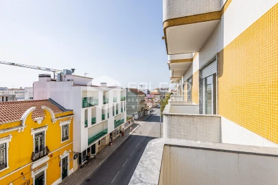 Apartamento T4 para Venda em Marvila, Ribeira Santarém, São Salvador, São Nicolau