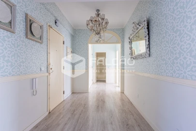 Apartamento T4 para Venda em Marvila, Ribeira Santarém, São Salvador, São Nicolau
