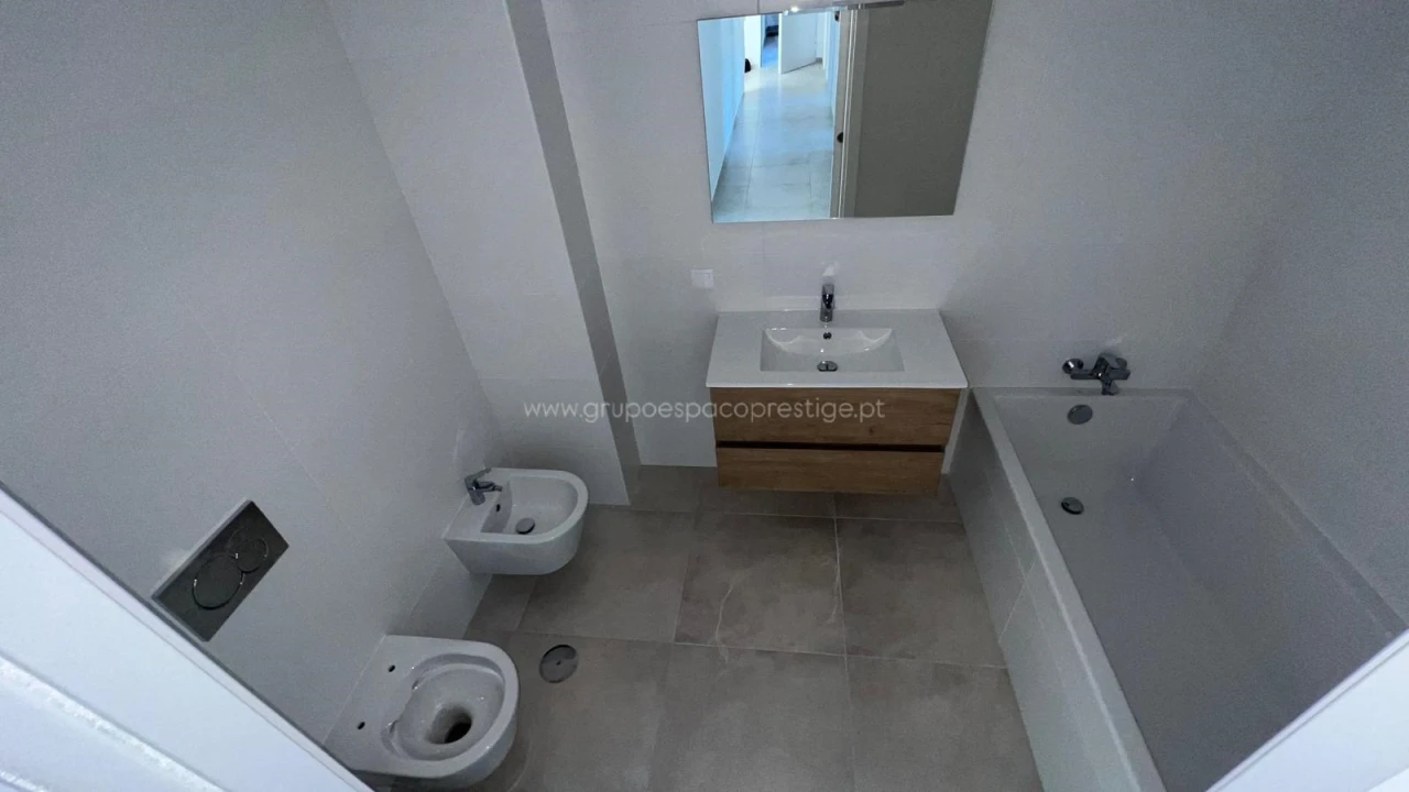 Apartamento T4 para Venda em Tavira (Santa Maria e Santiago) Foto 19