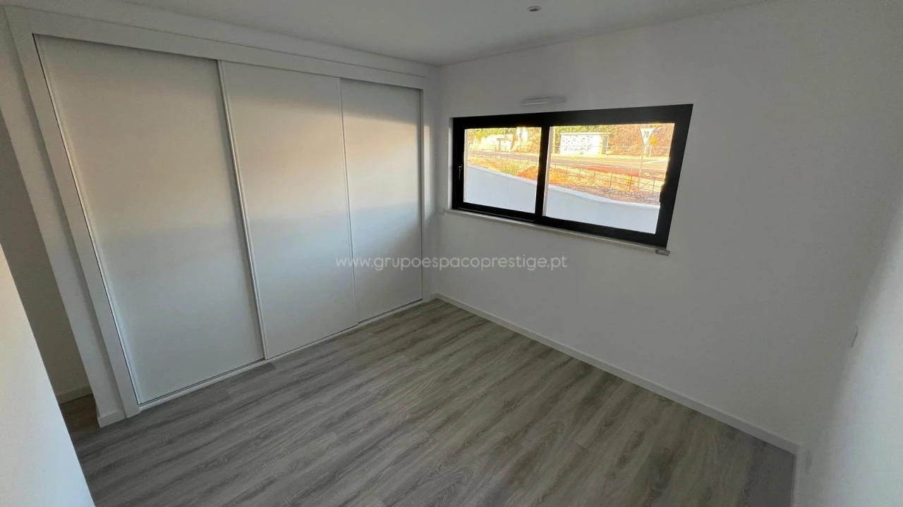 Apartamento T4 para Venda em Tavira (Santa Maria e Santiago) Foto 14