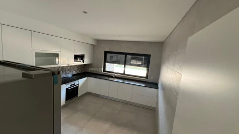 Apartamento T4 para Venda em Tavira (Santa Maria e Santiago)