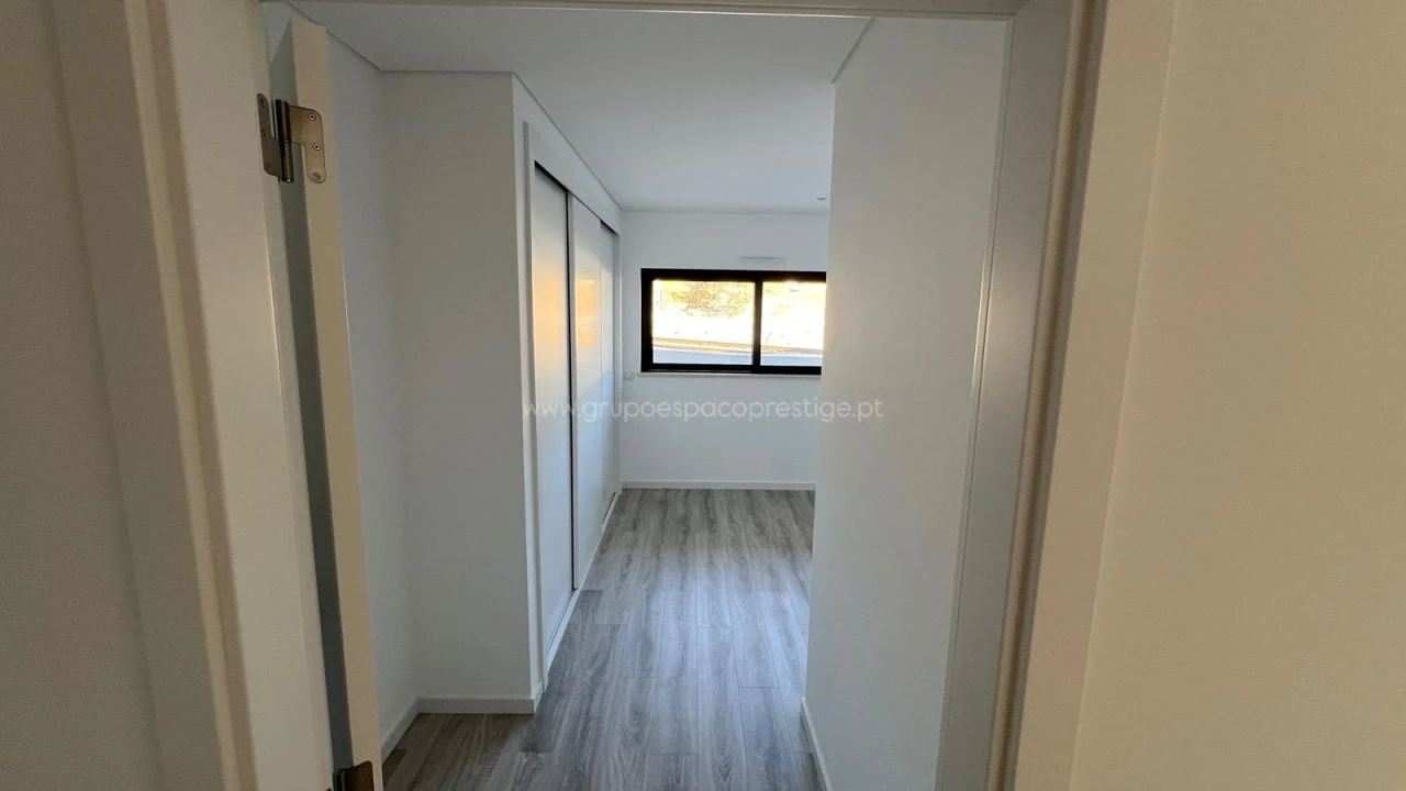 Apartamento T4 para Venda em Tavira (Santa Maria e Santiago) Foto 11
