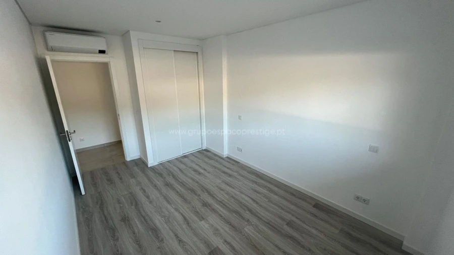 Apartamento T4 para Venda em Tavira (Santa Maria e Santiago) Foto 18