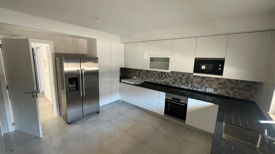 Apartamento T4 para Venda em Tavira (Santa Maria e Santiago) Foto 3