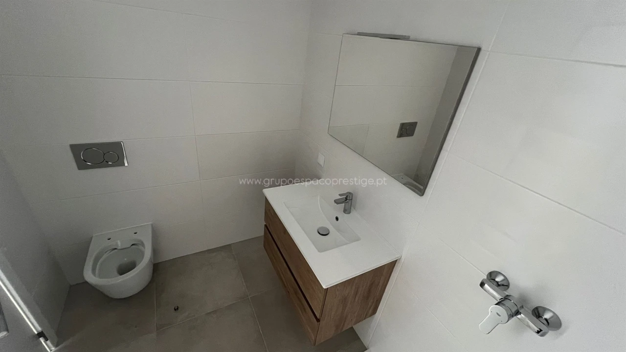 Apartamento T4 para Venda em Tavira (Santa Maria e Santiago) Foto 13