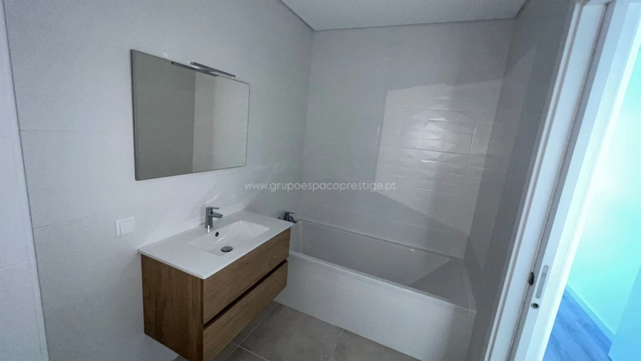 Apartamento T4 para Venda em Tavira (Santa Maria e Santiago) Foto 19