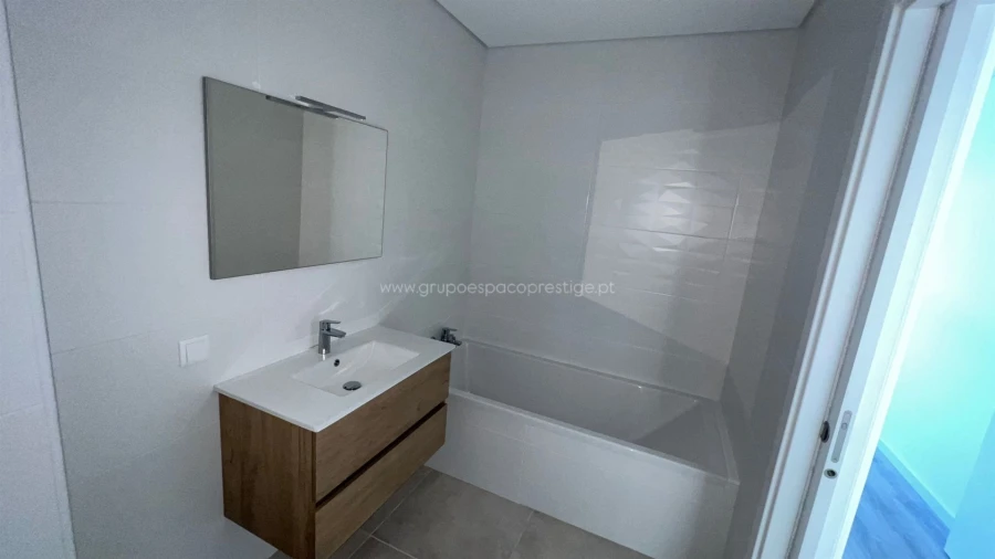 Apartamento T4 para Venda em Tavira (Santa Maria e Santiago) Foto 19