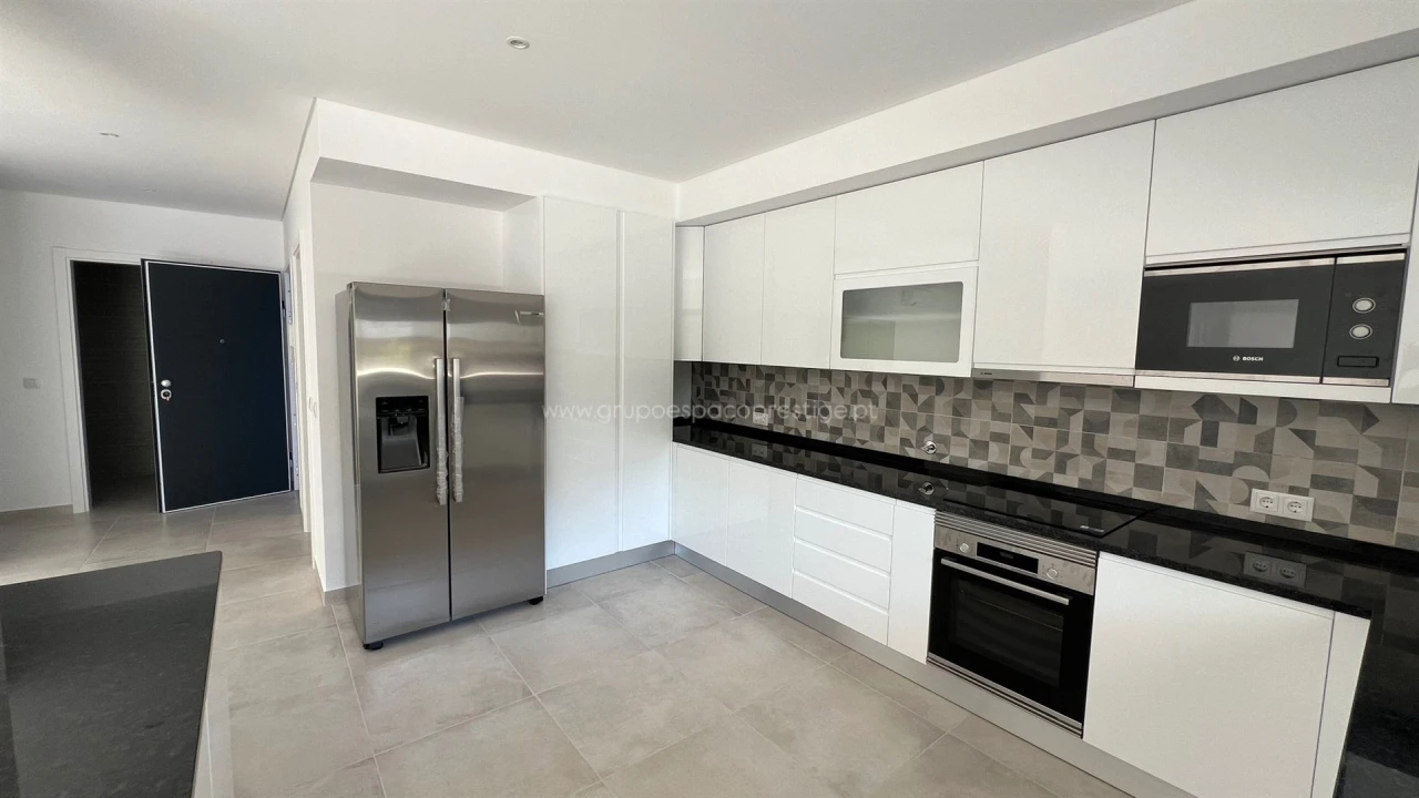 Apartamento T4 para Venda em Tavira (Santa Maria e Santiago) Foto 10