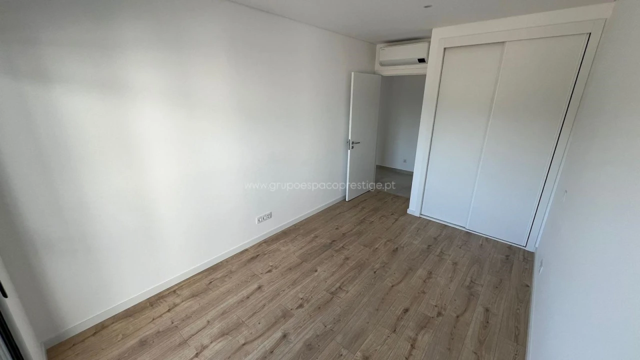 Apartamento T4 para Venda em Tavira (Santa Maria e Santiago) Foto 25