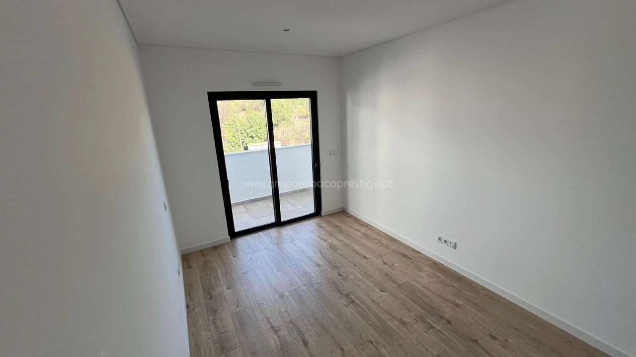 Apartamento T4 para Venda em Tavira (Santa Maria e Santiago) Foto 14