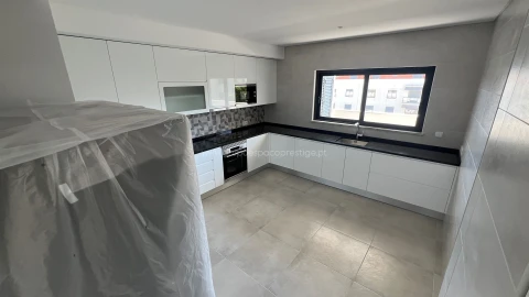 Apartamento T4 para Venda em Tavira (Santa Maria e Santiago)