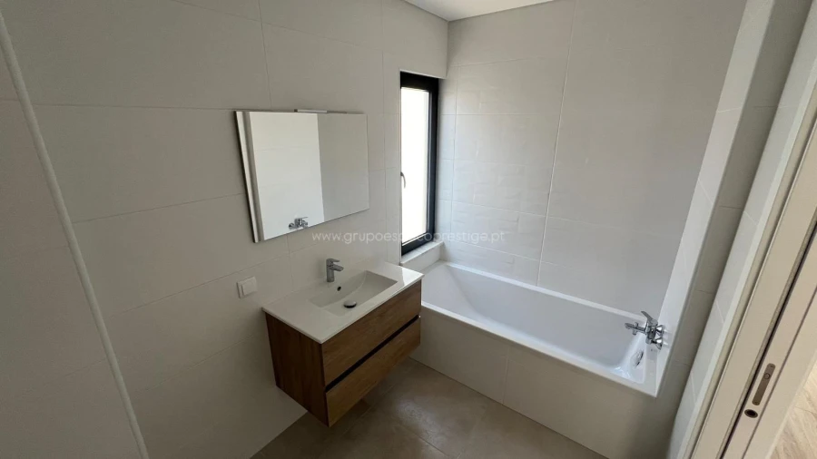 Apartamento T4 para Venda em Tavira (Santa Maria e Santiago) Foto 22