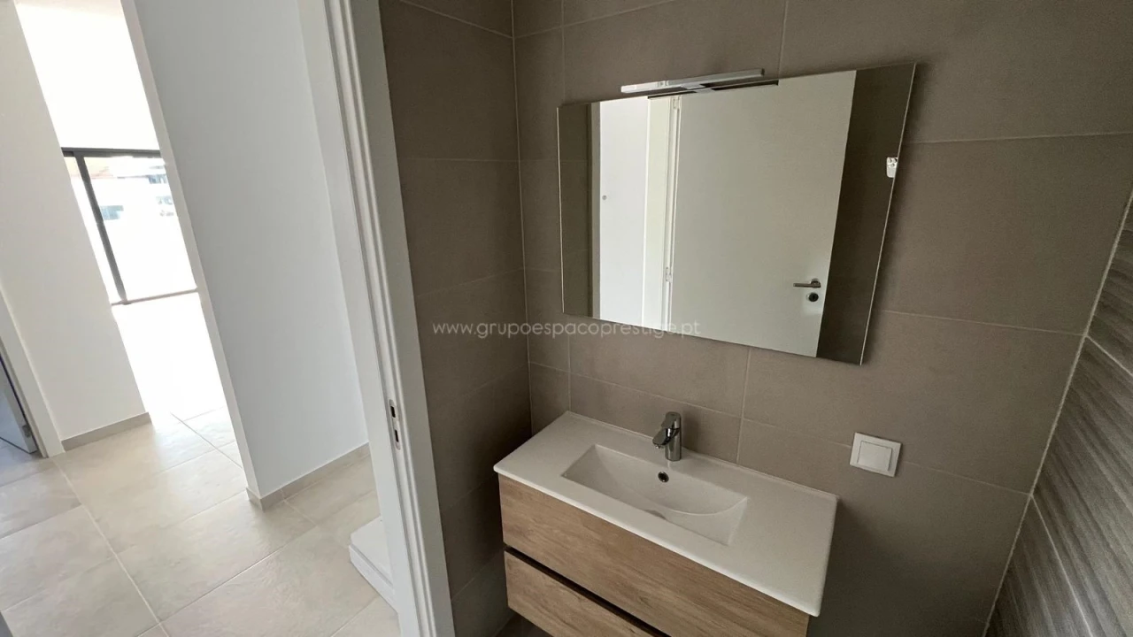 Apartamento T4 para Venda em Tavira (Santa Maria e Santiago) Foto 7