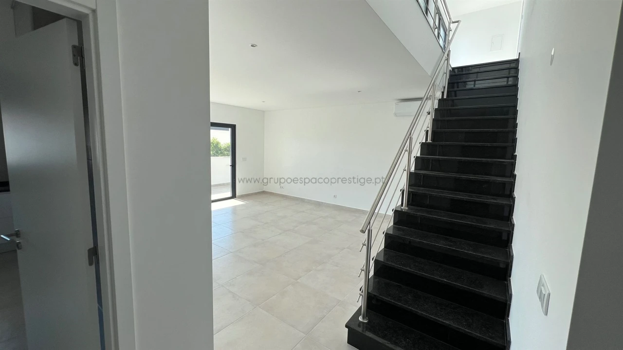 Apartamento T4 para Venda em Tavira (Santa Maria e Santiago) Foto 38