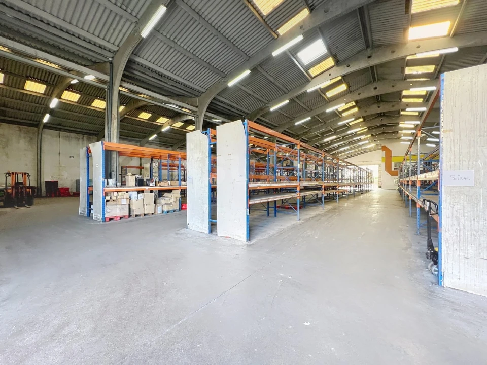 Armazém para Arrendamento em Seixas Foto 6