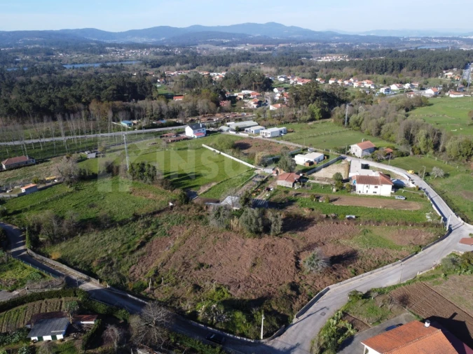 Terreno para Venda em Reboreda e Nogueira Foto 3