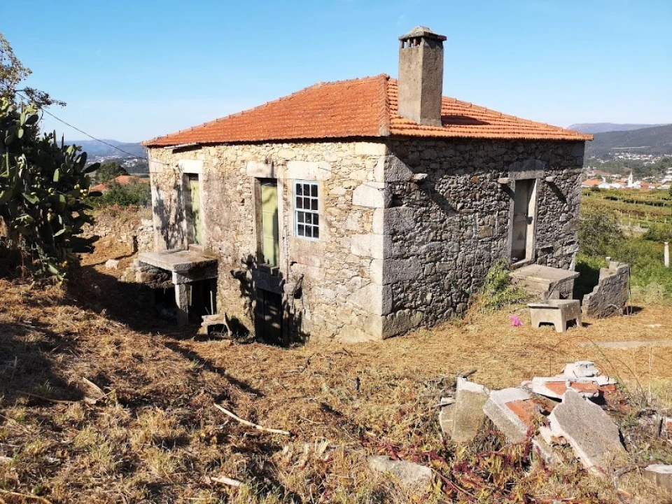 Moradia T2 para Venda em Venade e Azevedo Foto 3