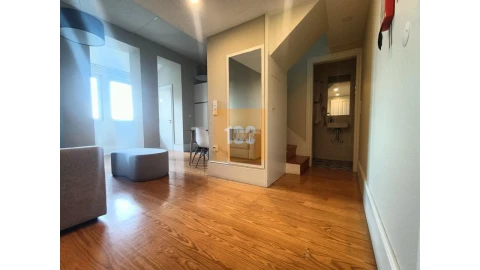 Apartamento para Venda em Cedofeita, Santo Ildefonso, Sé, Miragaia, São Nicolau e Vitória